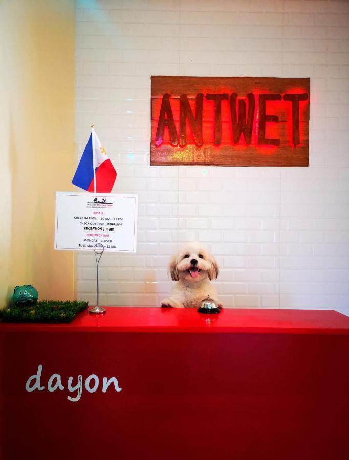 Antwet Backpacker's Inn&Rooftop Bar Dumaguete City Buitenkant foto