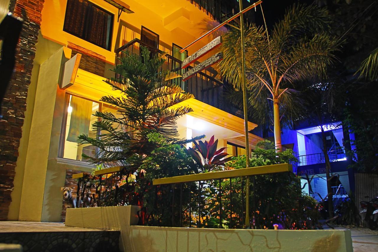 Antwet Backpacker's Inn&Rooftop Bar Dumaguete City Buitenkant foto